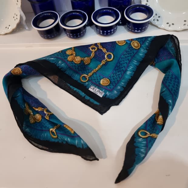 🖤💙 셀린느(CELINE) 빈티지 무드 빅 반다나 손수건/스카프 💙