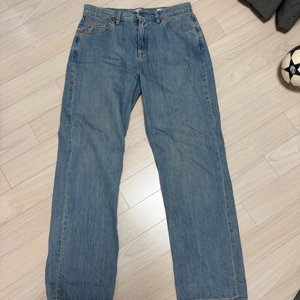 아워레가시 32사이즈 M2235FMB