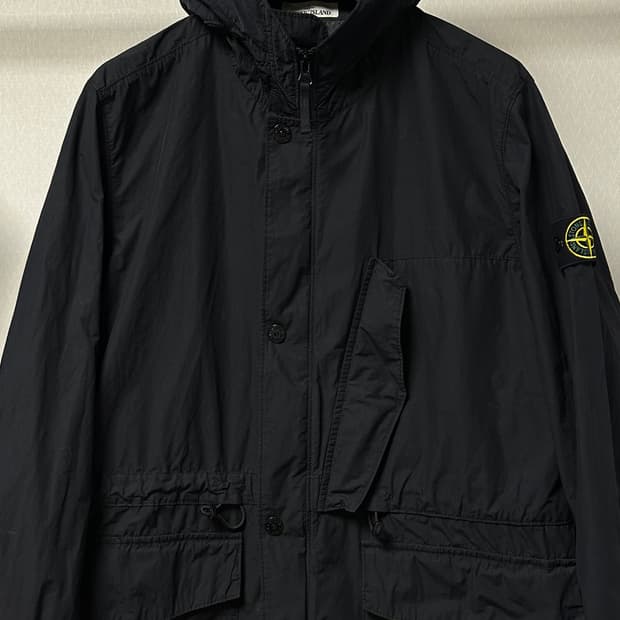 스톤아일랜드 나슬란 라이트 와트로 자켓 XL(105-110)