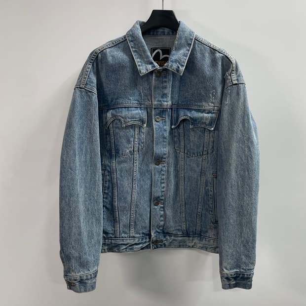 에비수 워싱 오버핏 데님 자켓 (on.475)