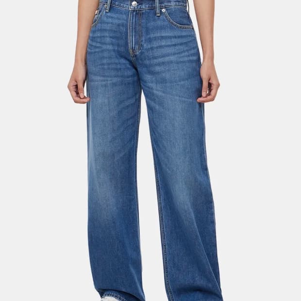 캘빈클라인 여성 로우라이즈 릴렉스핏 미드블루 37.5 라이트웨이트 데님