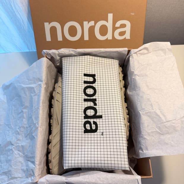 노다 Norda 002 신더 Cinder 240