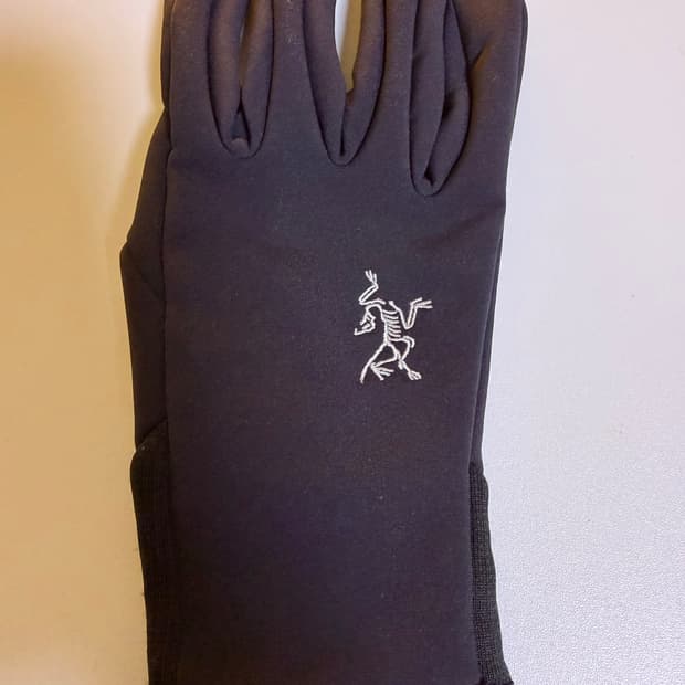 아크테릭스 벤타 장갑 (오른쪽만)