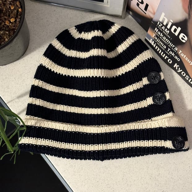 Ca4la 마린 버튼 스트라이프 비니