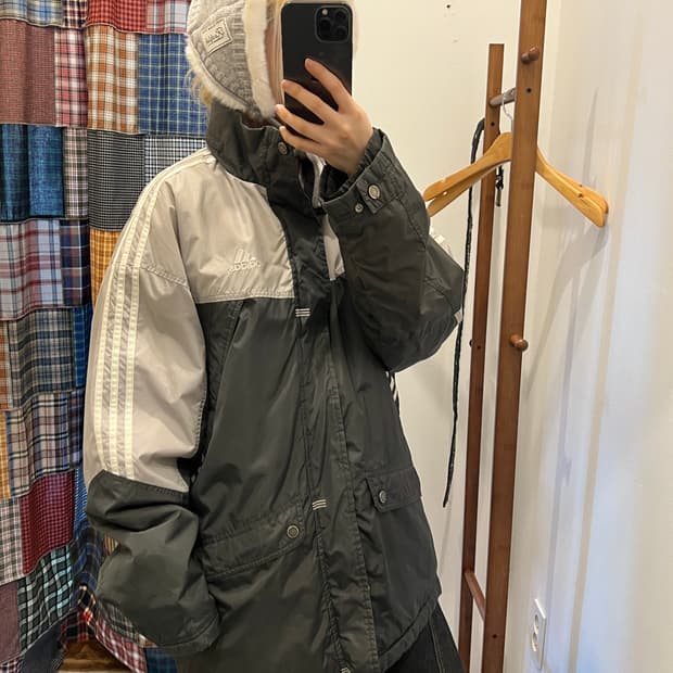 아디다스 그레이블랙 패딩