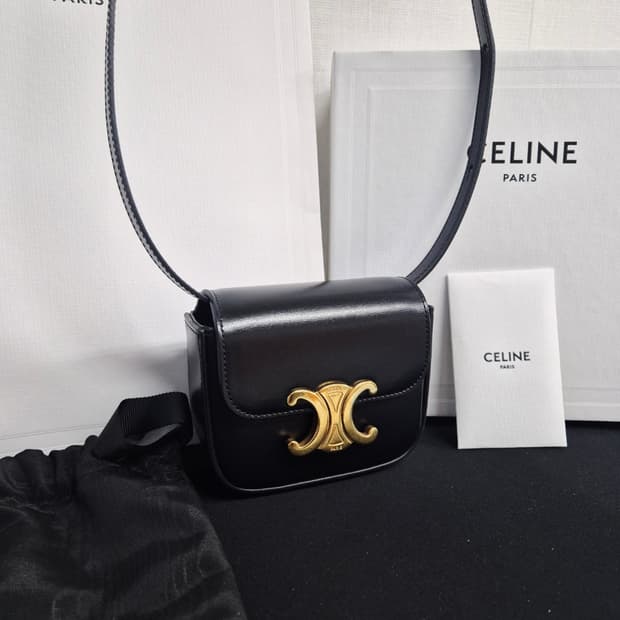 셀린느 트리옹프 미니백 블랙