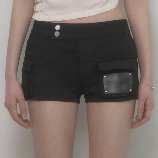 에트오소메 반바지Leather Patch Cargo Short Pants