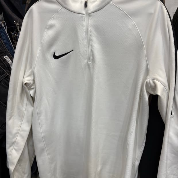 나이키 아노락 반집업 화이트 M L사이즈