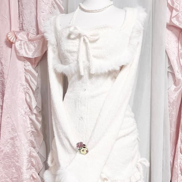 리즈리사깔 히메갸루 화이트 폼폼이 퍼 원피스