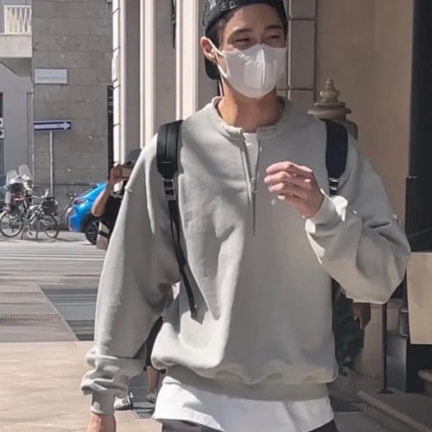 렉토 로우 엣지 하프 집업 그레이쉬 카키