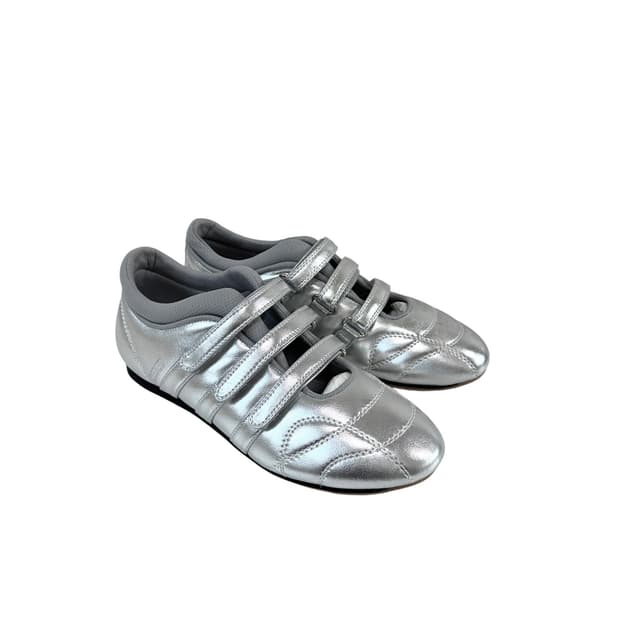 다이닛 실버 스니커즈 240