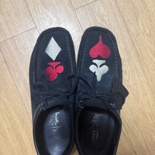 275 스투시 클락스 왈라비