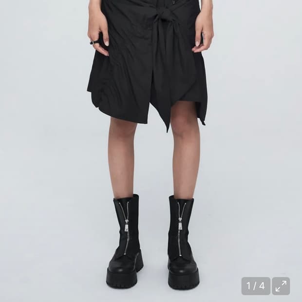 나체 PUCKERING TIE SKIRT BLACK