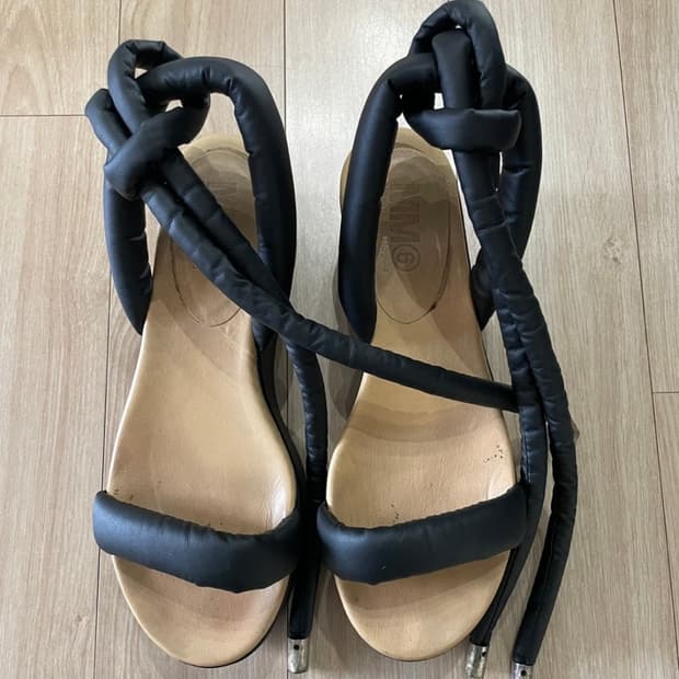 Mm6 플랫폼 샌들