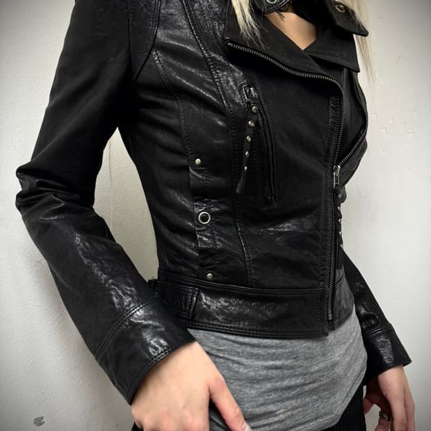 “Vintage” Chic Mood Side Zipper Leather 