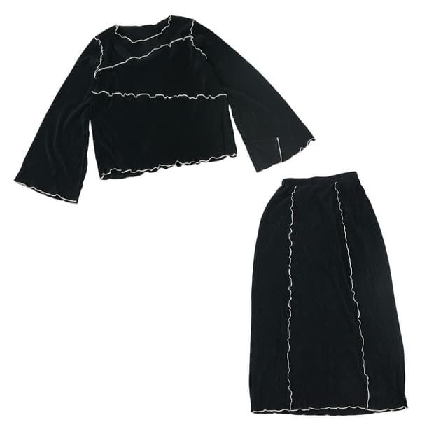 Lutique 블랙 메로우 스티치 플리츠 셋업 (M)