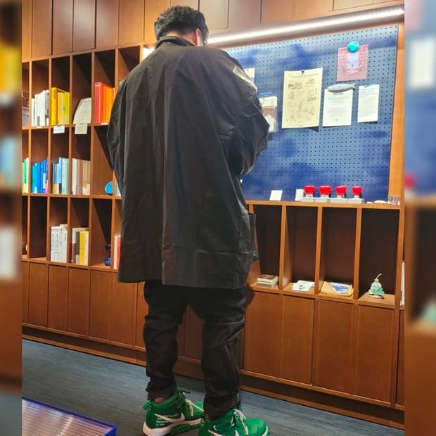 이지 갭 코티드 코튼 라이트 파카 블랙 M