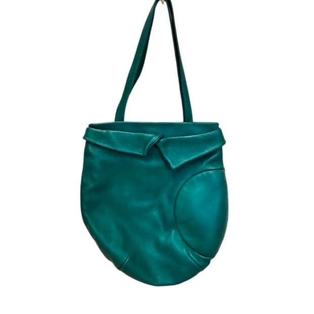 미키아모 카프스킨 레더 숄더백 이세이미야케 꼼데 스타일