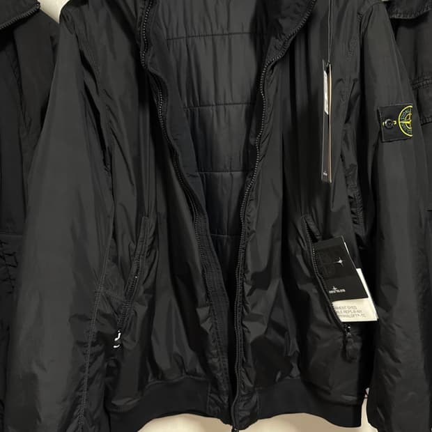 스톤아일랜드 24FW 크링클랩스 프리마로프트 패딩