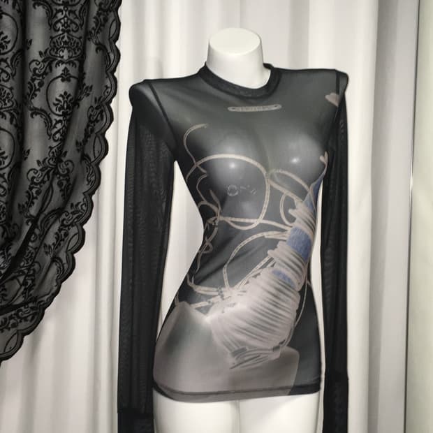 메그킴 메쉬 시스루 탑 블랙