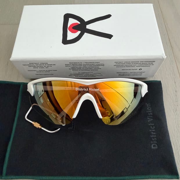 디스트릭트비전 준야 메트화이트