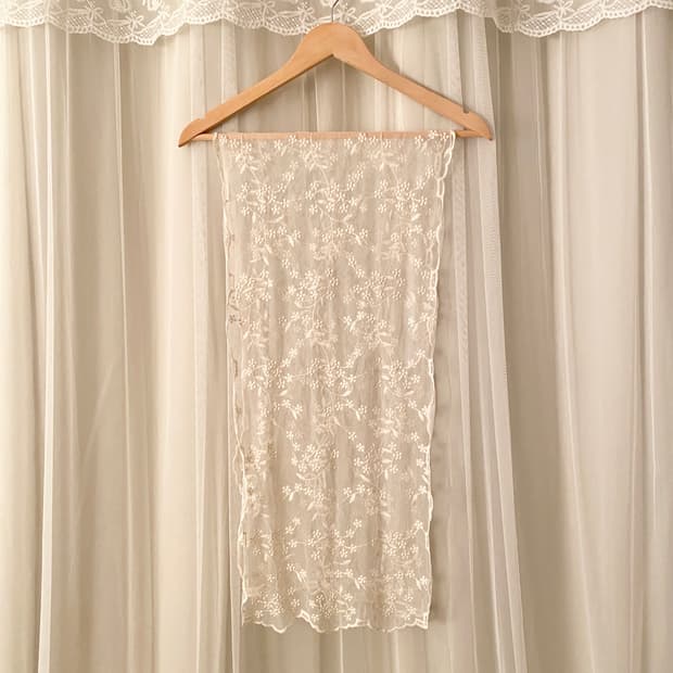 Ivory Floral Lace Scarf