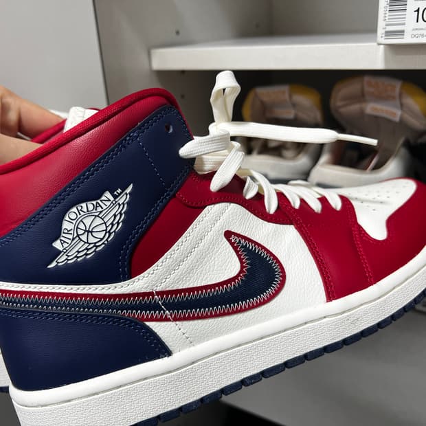 조던 1 미드 미드나잇 네이비 270