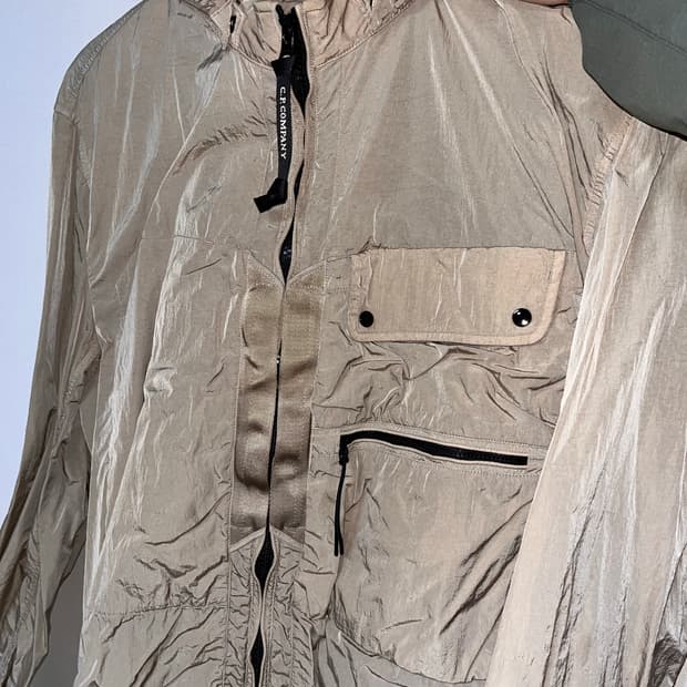 Cp컴퍼니 나일론 고글 후드집업