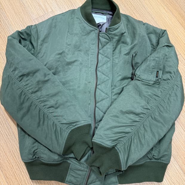 에스피오나지 Ma-1 L사이즈 팝니다.