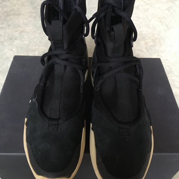 나이키 피어오브갓 에어1 