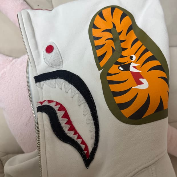 베이프 후드집업 (화이트)