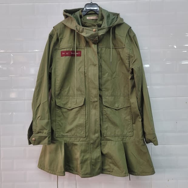 질바이질스튜어트 카키색 후드 야상 점퍼