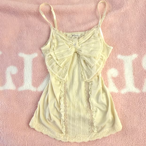 엑시즈팜 빅리본 레이스 캐미솔 슬리브리스 히메갸루 라떼갸루