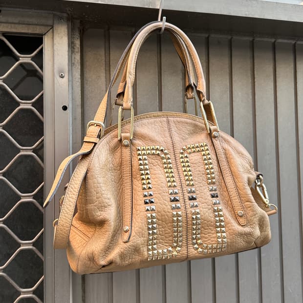 Daks leather stud bag