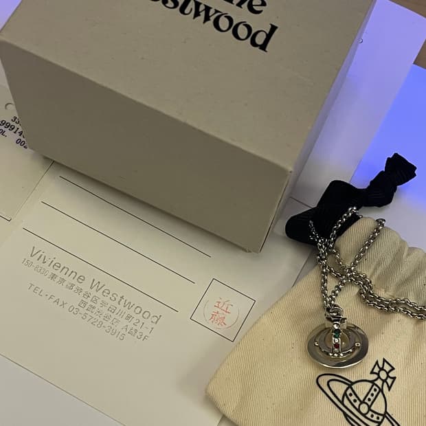 비비안웨스트우드 쁘띠 투명 orb 목걸이