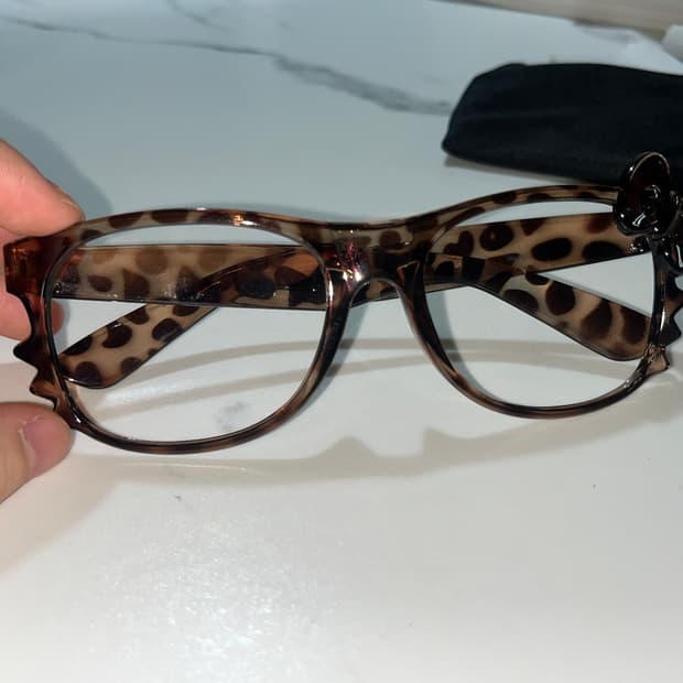 호피 헬로키티 안경테