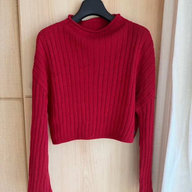 부디무드라 레드 면 니트 상의 M