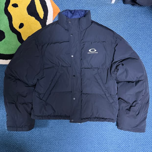 [1]발렌시아가 루프 아이콘 리버시블 패딩