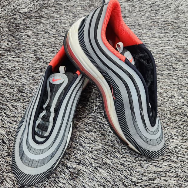 나이키 에어맥스97울트라260