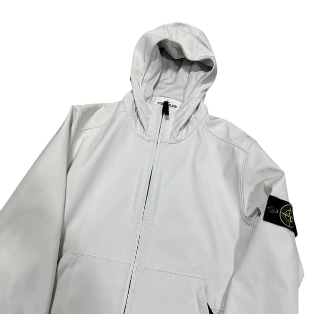 스톤아일랜드 라이트 소프트쉘 M