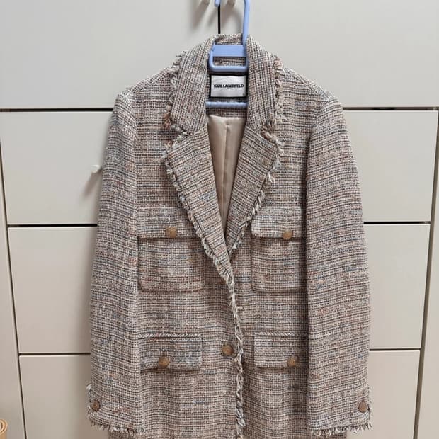 칼라거펠트 트위드 자켓