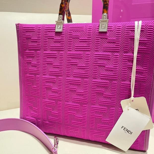 펜디 스킴스 새상품 Skims 콜라보 희소성 한정판 선샤인백