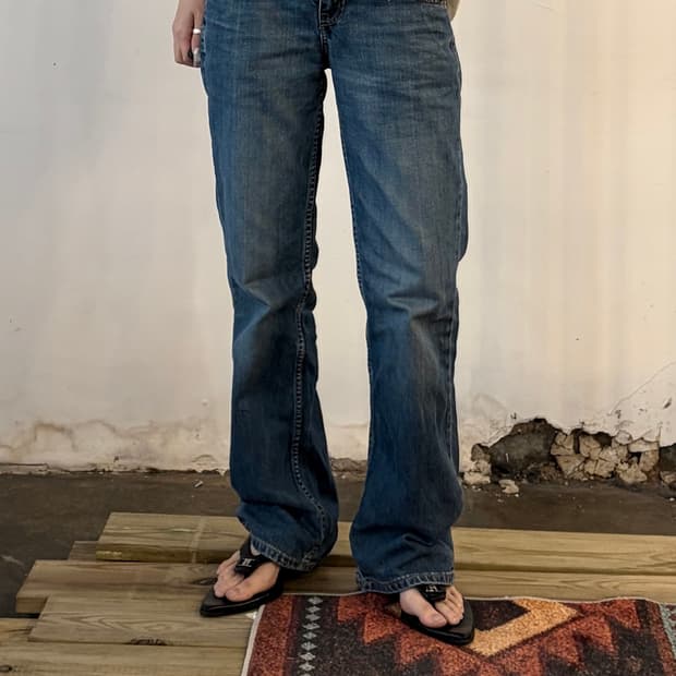 Levi’s 557 부츠컷 데님 팬츠