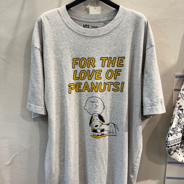 japan uniqlo 찰리브라운 콜라보 T