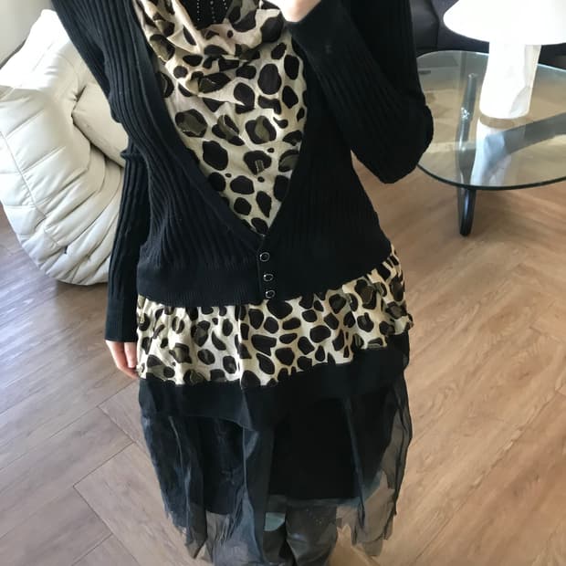 vintage leopard pattern knit
