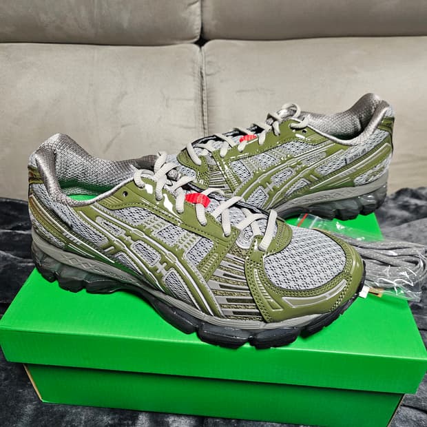 아식스 업데어 콜라보 젤카야노 새상품