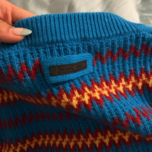 프라다 봄  니트