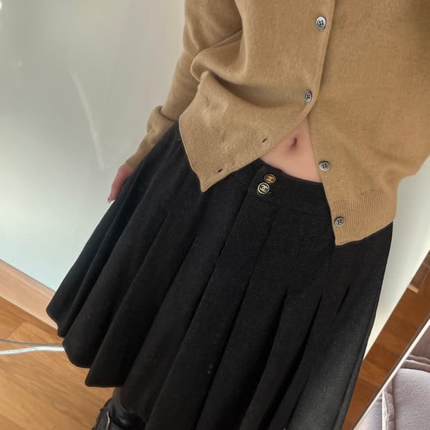 샤넬 플리츠 울 스커트 01AW 36사이즈