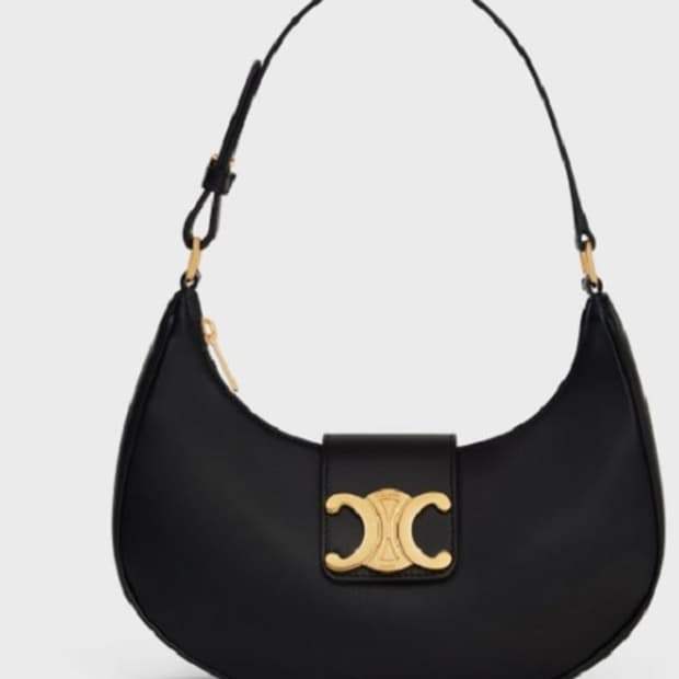 셀린느 미디엄 아바 트리옹프 백 블랙