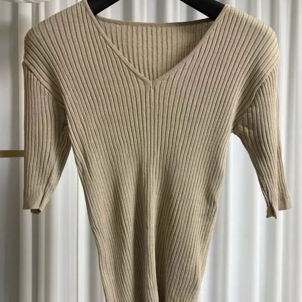 블러썸에이치컴퍼니 에트브이반팔니트